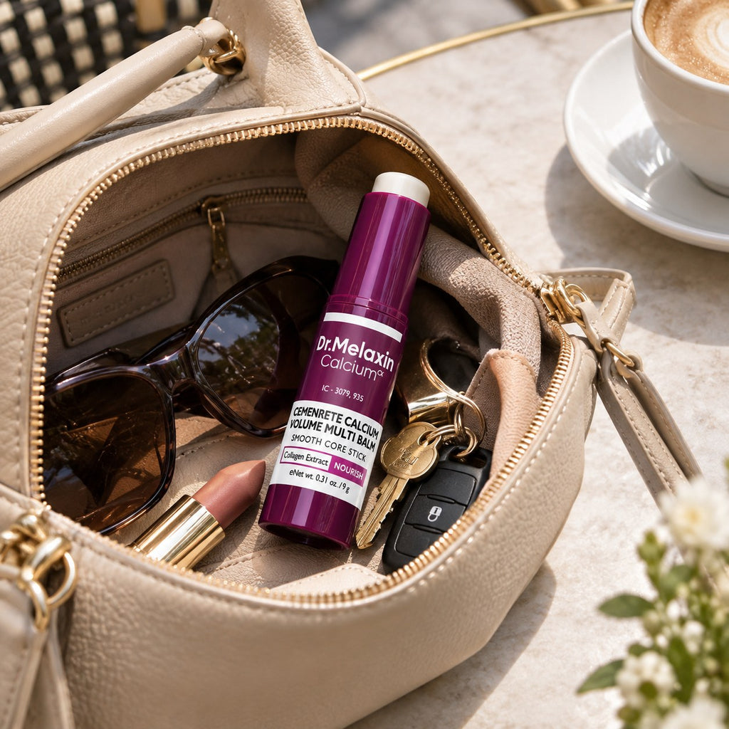 Multi Balm en la bolsa con llaves y labial
